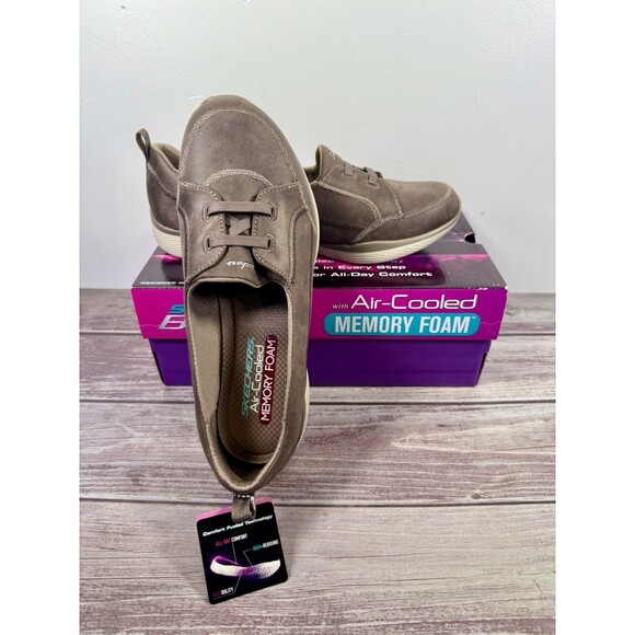 Skechers Shoes - NWT Skechers Air Cooled Woman Sneakers Size 9.5 Memory Foam Walking Sneakers